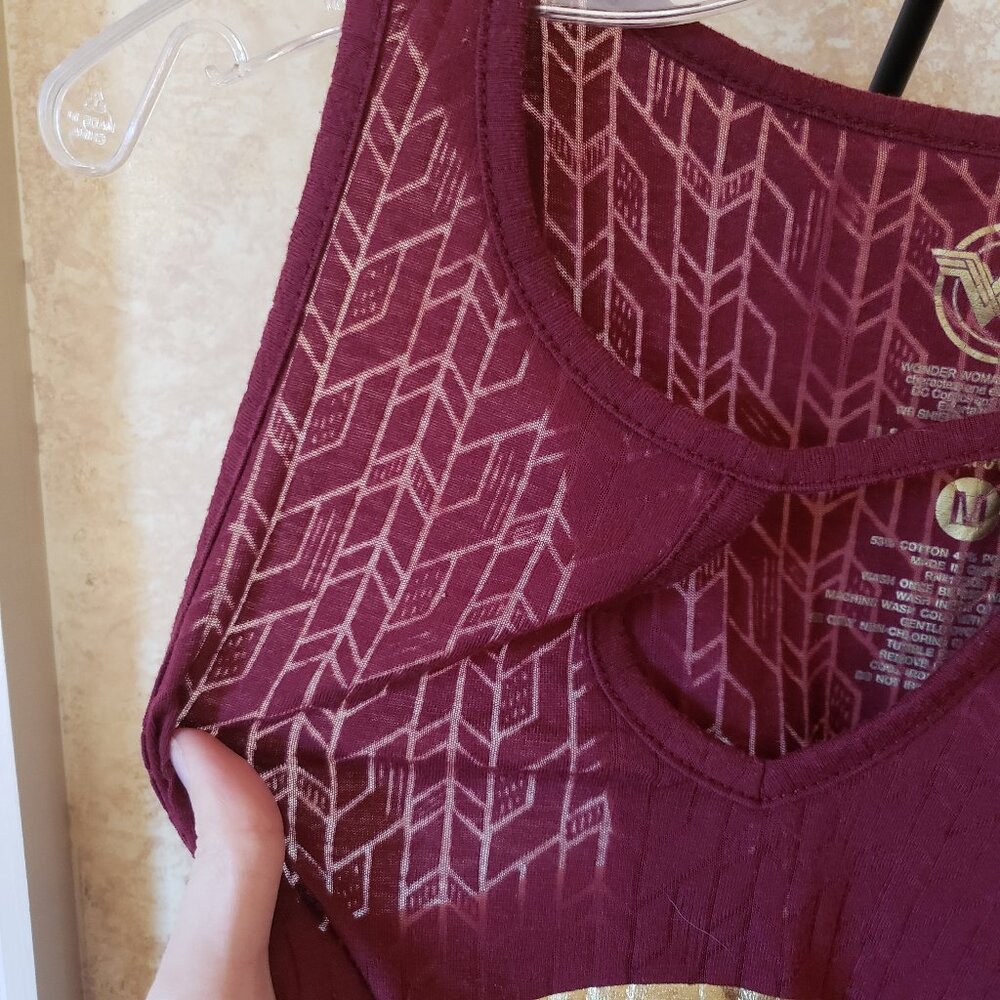 Wonder Woman metallic graphic athletic burn out tank top - Picture 4 of 9